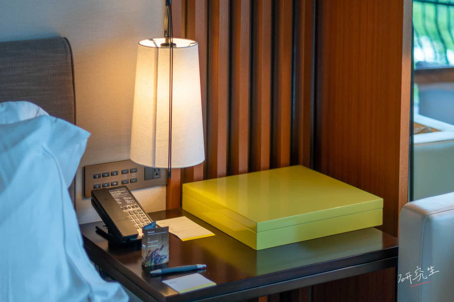 床頭櫃的擺設｜大溪威斯汀 (Westin Tashee)
