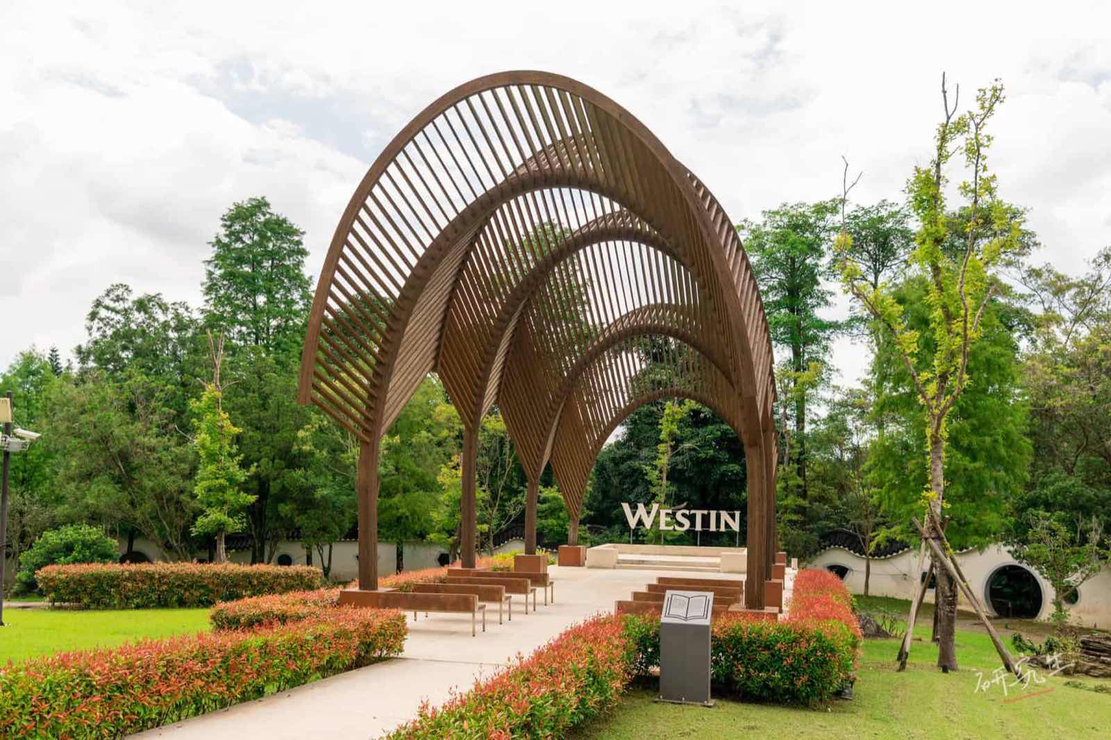 可以坐在教堂發呆一下｜大溪威斯汀 (Westin Tashee)